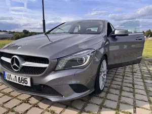 Mercedes-Benz CLA 200 Mercedes-Benz CLA 200 Automatik | Garantie 10/25