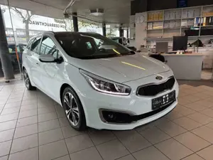 Kia Ceed SW / cee'd SW Platinum Edition Leder/Pano/TWA/Navi/Kamera/Xenon