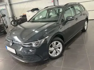 Volkswagen Golf VIII 2.0 TDi Variant **Navi*ACC*AHK*LED**