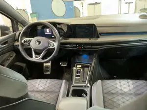 Volkswagen Golf Golf 1.5 eTSI OPF DSG R-Line