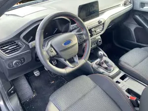 Ford Focus Turnier 1.0 EcoBoost ST-Line*ACC* Bild 4