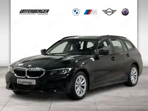 BMW 320 d xDrive Touring Aut AHK Navi PDC Sitzhzg DAB