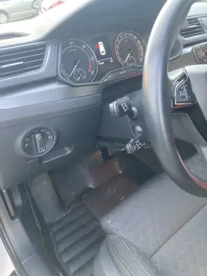 Skoda Superb Combi 2.0 TDI DSG Style Bild 5