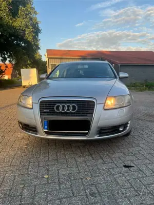 Audi A6 Avant 3.0 TDI DPF quattro tiptronic