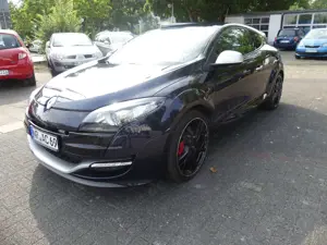 Renault Megane Coupe TCe 265 Sport RED Bull