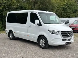 Mercedes-Benz Sprinter 319 CDI V6 3,0L Tourer 8 Sitzer