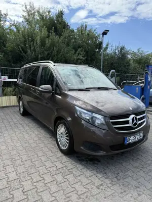 Mercedes-Benz V 220 (BlueTEC) d lang 7G-TRONIC