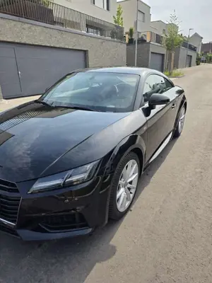 Audi TT 1.8 TFSI S LINE