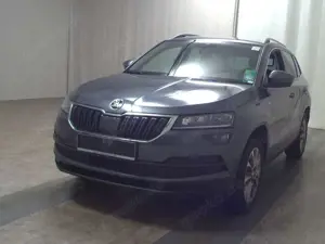 Skoda Karoq 2.0 TDI Clever Navi LED AHK vc 4xShz PDC Bild 2