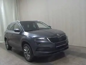Skoda Karoq 2.0 TDI Clever Navi LED AHK vc 4xShz PDC Bild 3