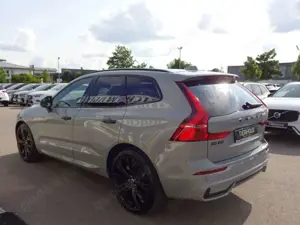 Volvo XC60 B4 Ultimate Dark Luftfw Standhz HUD Pano HK Bild 5