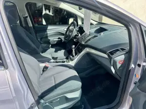 Ford Grand C-Max Titanium 1.6 * Klima * PDC * gepflegt * HU 11.2026 Bild 5