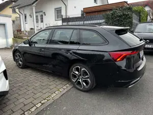 Skoda Octavia Octavia Combi 2.0 TDI DSG RS