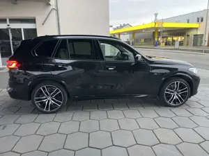BMW X5 xDrive 45e M Sport Softclose HK Night Vision "22 Bild 4