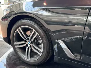 BMW 520 d Touring LuxuryLine Pano LED HUD Massage AHK Bild 4