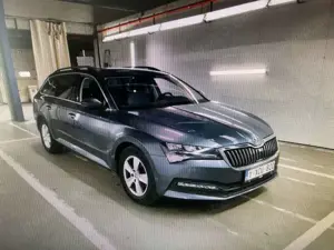 Skoda Superb Combi Ambition 1.HD/V.LEDER/PDC/NAVI/TÜV