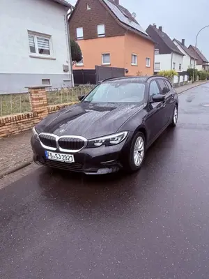 BMW 318 318d Touring Aut. Advantage