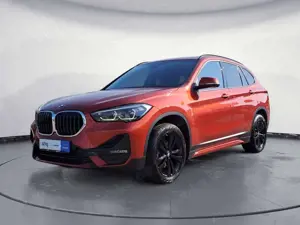 BMW X1 xDrive18d Sport Line AHK Rückfahrkamera Bild 2