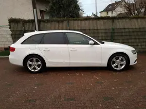 Audi A4 A4 Avant 2.0 TDI DPF quattro S tronic Ambition