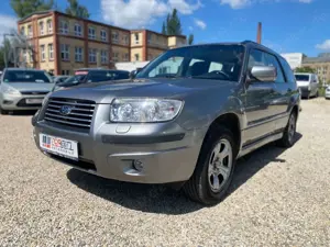 Subaru Forester 2.0X Active Automatik 1.Hand 4x4 Klima Bild 4