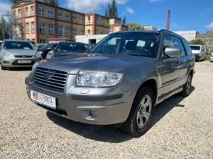 Subaru Forester 2.0X Active Automatik 1.Hand 4x4 Klima Bild 3