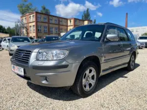 Subaru Forester 2.0X Active Automatik 1.Hand 4x4 Klima Bild 5