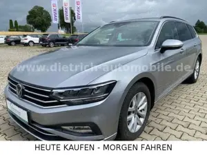 Volkswagen Passat Variant 2,0 TDi DSG AHK PDC SHZ NAVi ALU