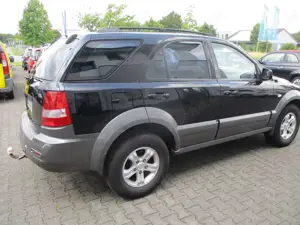 Kia Sorento 2.5 CRDi Aut. EX Leder Schiebedach Allrad Ahk Bild 4