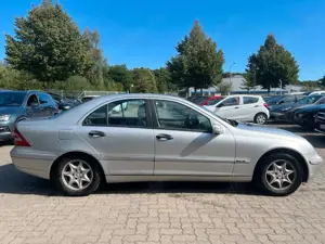 Mercedes-Benz C 200 CDI Lim. AHK°TEMPOM°8xBEREIFT°ALU°KEIN TÜV Bild 5