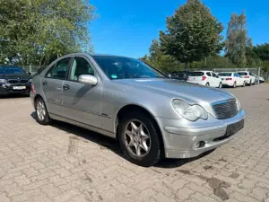 Mercedes-Benz C 200 CDI Lim. AHK°TEMPOM°8xBEREIFT°ALU°KEIN TÜV Bild 3