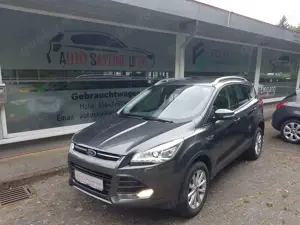 Ford Kuga 182PS Titanium AUTOMATIK+2HD+AHK+SCHECKHEFT+XENON