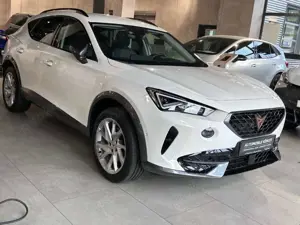 CUPRA Formentor 1.5 TSI AHK Navi Digi Cockpit LED ACC Apple CarPla Bild 2