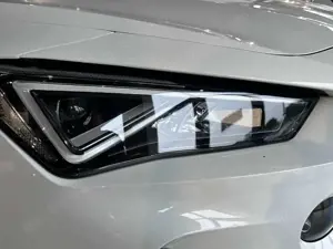 CUPRA Formentor 1.5 TSI AHK Navi Digi Cockpit LED ACC Apple CarPla Bild 3