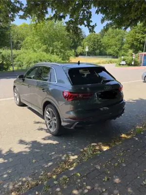 Audi Q3 45 TFSI quattro S tronic line Bild 4