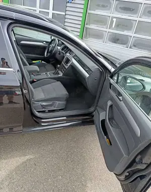 Volkswagen Passat Variant Passat Variant 2.0 TDI (BlueMotion Technology) Com Bild 5