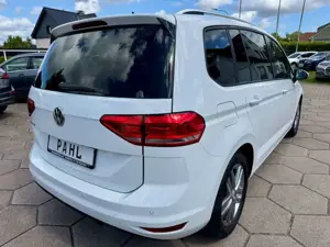 Volkswagen Touran 2.0 TDI DSG Join Start-Stopp NAVI LED Bild 4