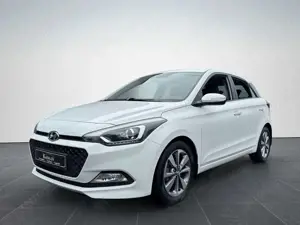 Hyundai i20 AUTOMATIK 1.4*Klimaautom.*PDC*SHZ*EURO-6