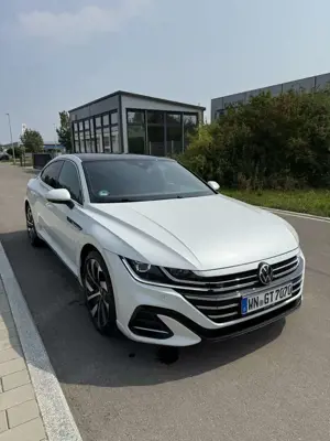 Volkswagen Arteon 2.0 TDI SCR DSG R-Line