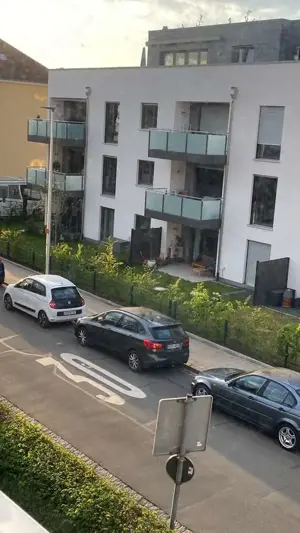 BMW 220 220d Active Tourer Bild 2