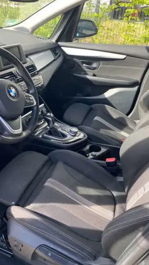 BMW 220 220d Active Tourer Bild 5