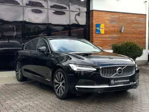 Volvo S90 Lim. Core Recharge Plug-In Hybrid AWD Bild 4