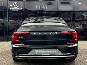 Volvo S90 Lim. Core Recharge Plug-In Hybrid AWD Bild 3