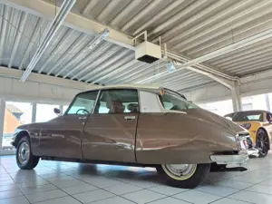 Citroen DS uper/Komplett restauriert im 1A Zustand Bild 5