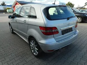 Mercedes-Benz B 170 NGT  Leder  werkstattgepflegt Bild 4