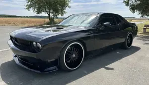 Dodge Challenger SRT8 6.4 ALL BLACK DE-FZG 22er ALU