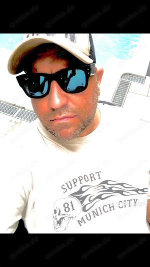 Er sucht sie für eeotik Bild 3