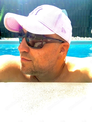 Er sucht sie für eeotik Bild 4