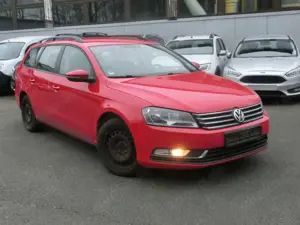 Volkswagen Passat 2.0 TDI Variant / Klima, Navi, / Turbolader defekt