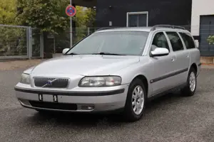 Volvo V70 2.4