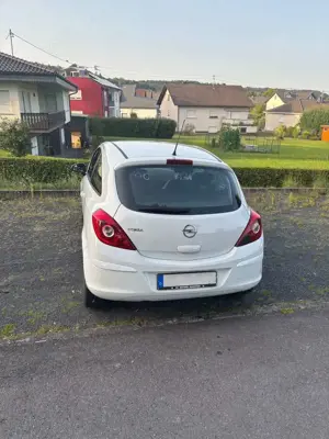 Opel Corsa Energy Bild 3
